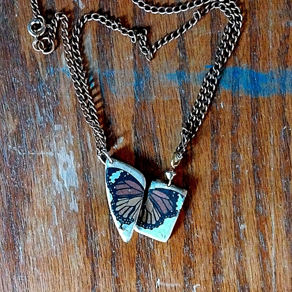 Antisocial Butterfly best friends necklace set